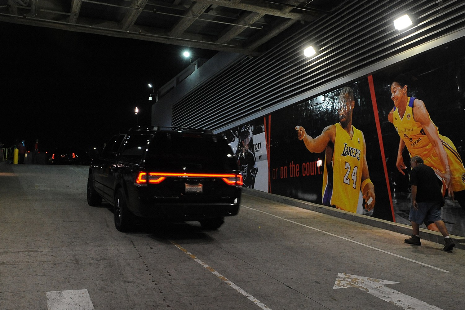 Behind The Scenes At Kobe Bryant S Last Game The Karachiite