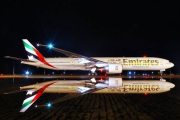 Emirates airline side profile